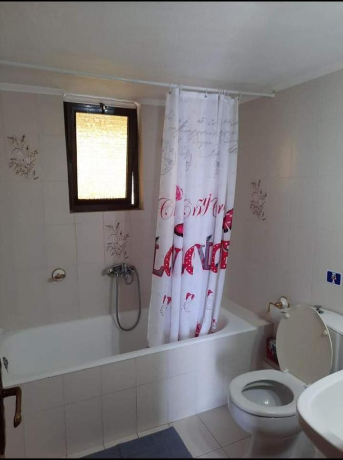 Emilios See View Apartment Mparmpati Eksteriør billede